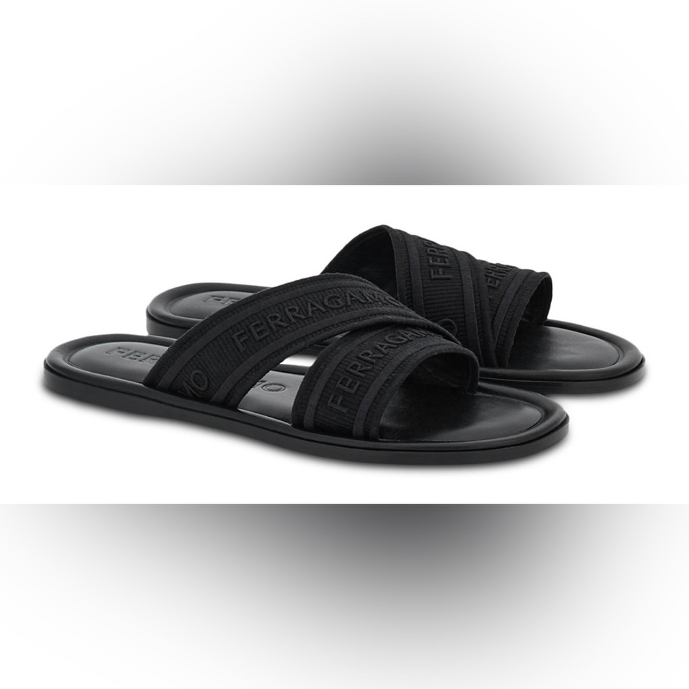 NIB FERRAGAMO Women's Laurene Logo Slide Sandals